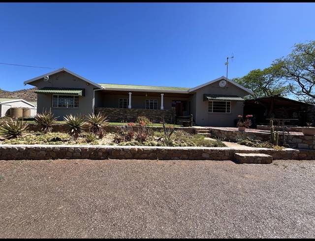 1,298HA FARM FOR SALE IN WILLOWMORE RURAL